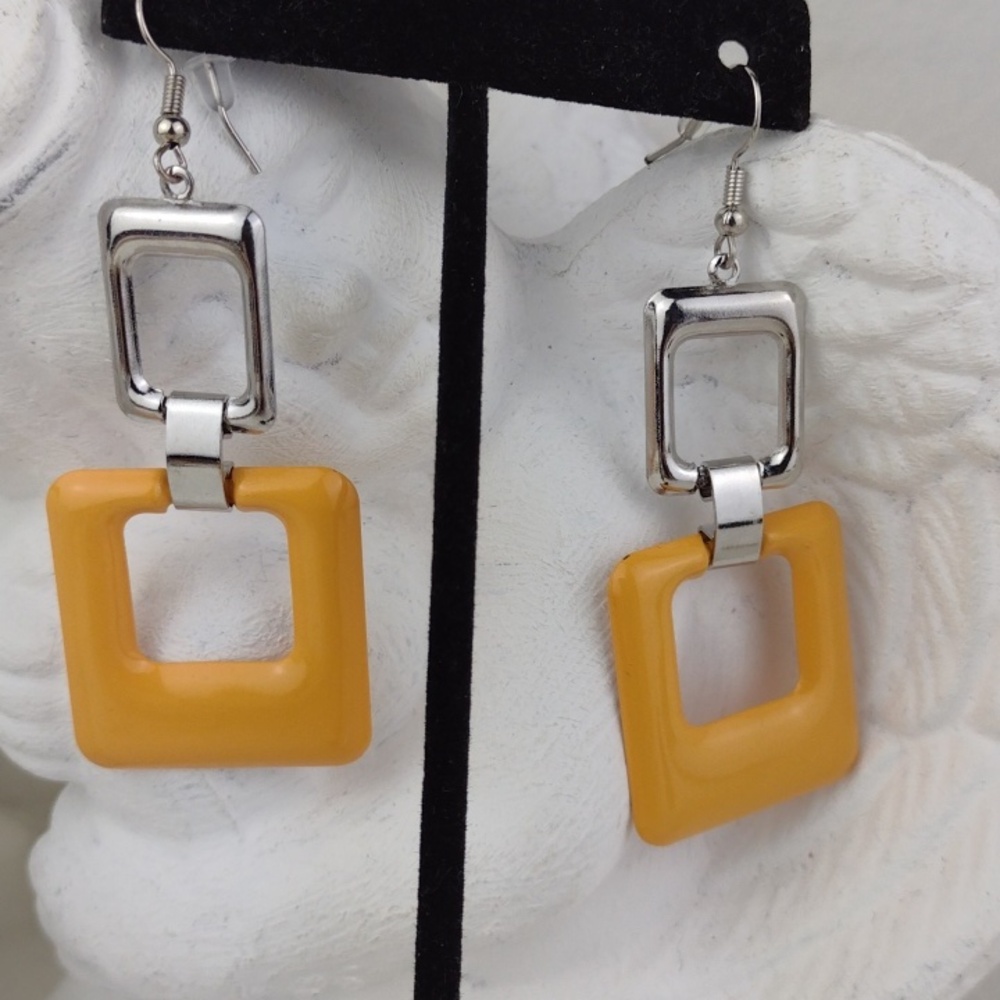 🌻3 For $15 Golden Yellow Silver Tone Geometric Metal Drop Earrings